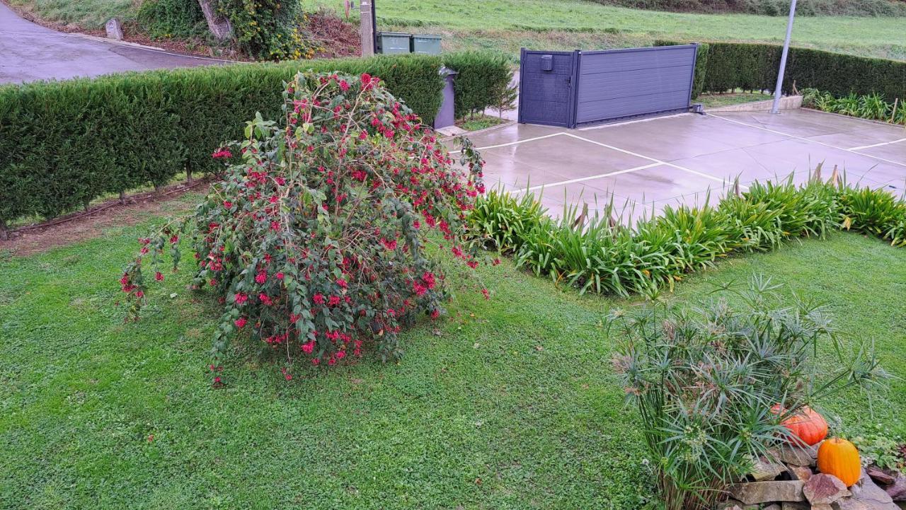 Apartamentos Valle De Irola Luanco Exterior photo