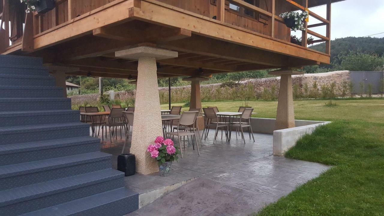 Apartamentos Valle De Irola Luanco Exterior photo